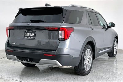 2025 Ford Explorer Platinum