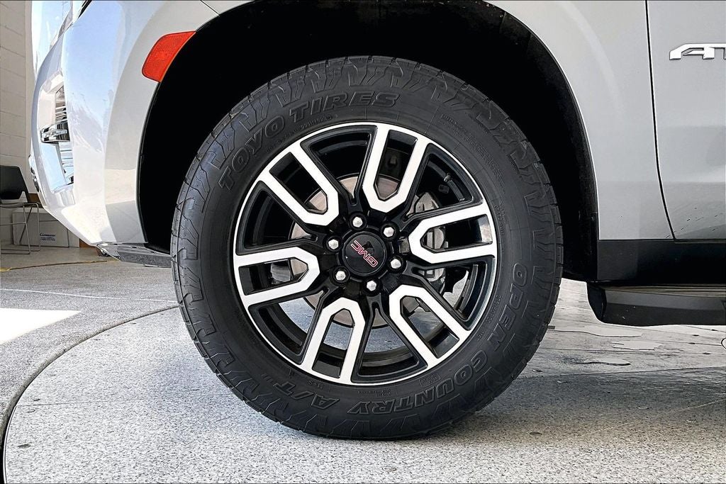 2023 GMC Yukon AT4