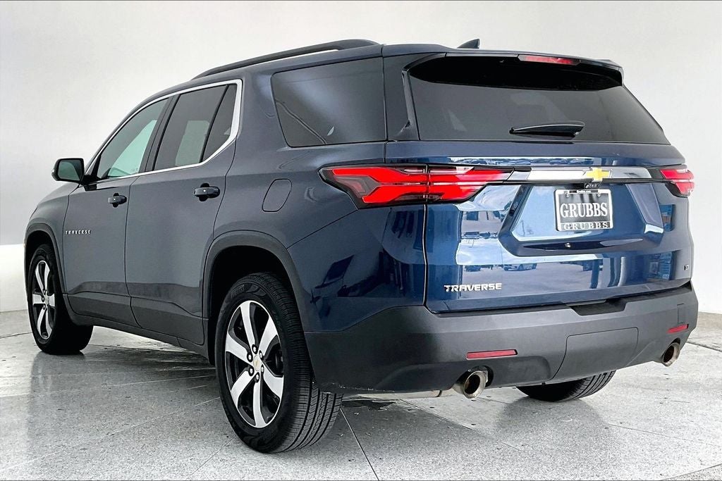 2023 Chevrolet Traverse LT Leather