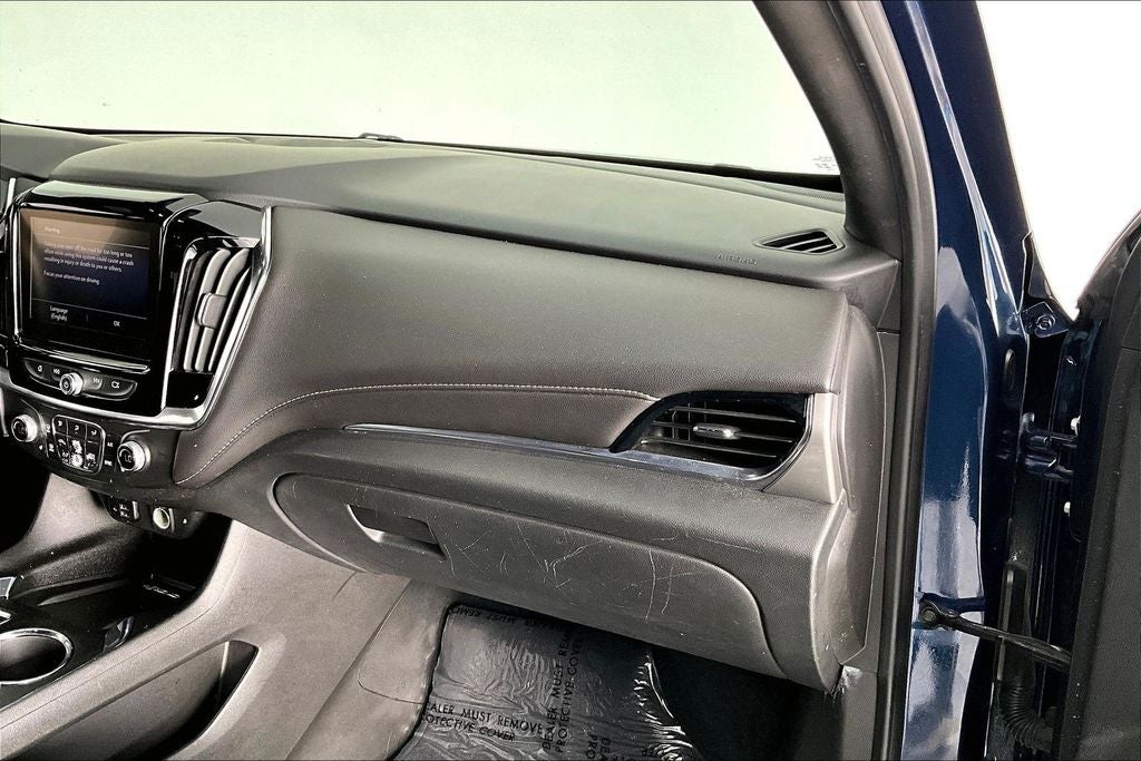 2023 Chevrolet Traverse LT Leather