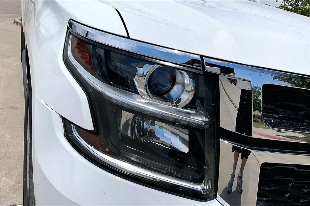 2017 Chevrolet Suburban LS