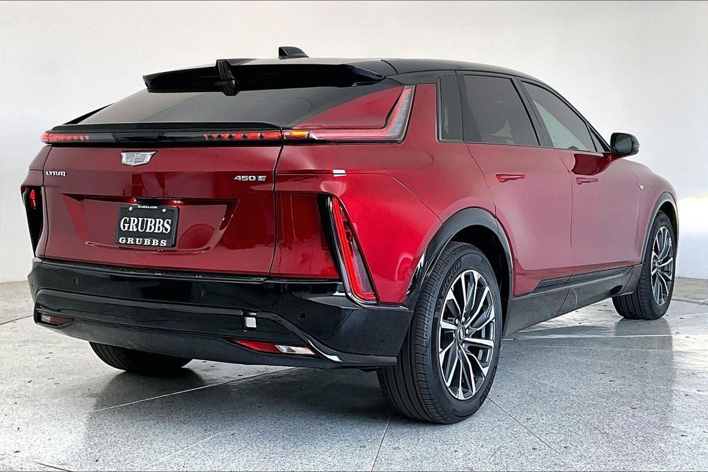 2025 Cadillac LYRIQ Sport