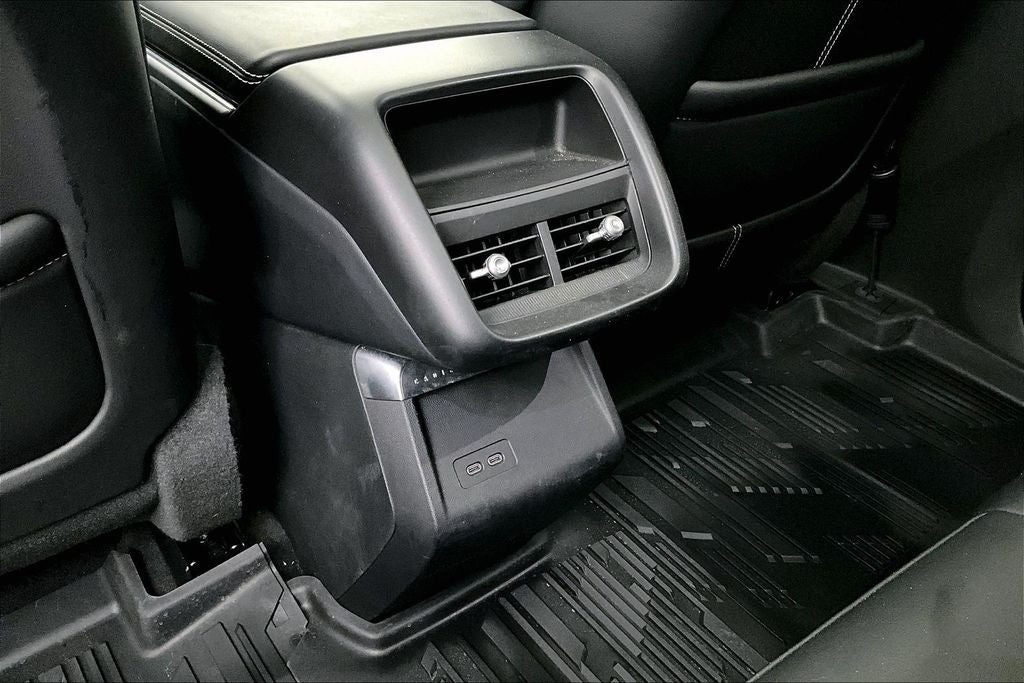 2025 Cadillac LYRIQ Sport