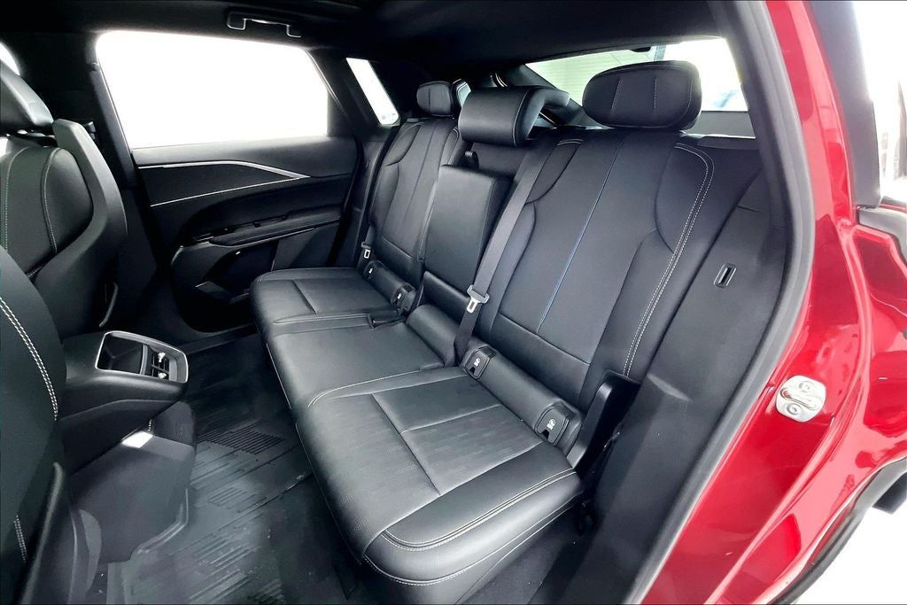 2025 Cadillac LYRIQ Sport
