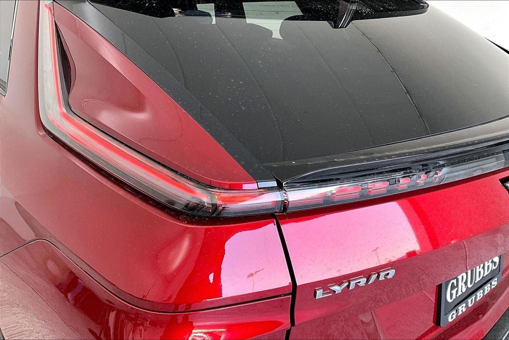 2025 Cadillac LYRIQ Sport