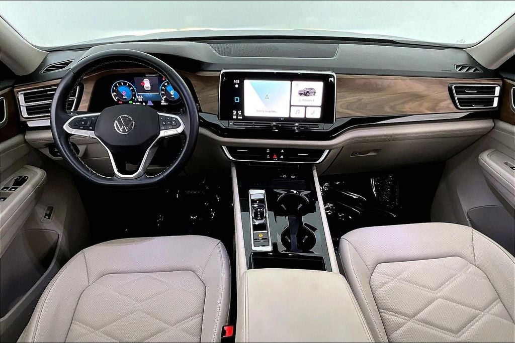 2025 Volkswagen Atlas 2.0T SE w/Technology