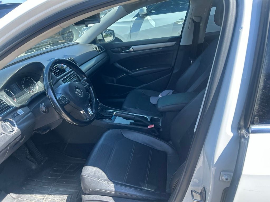 2015 Volkswagen Passat TDI SE w/Sunroof
