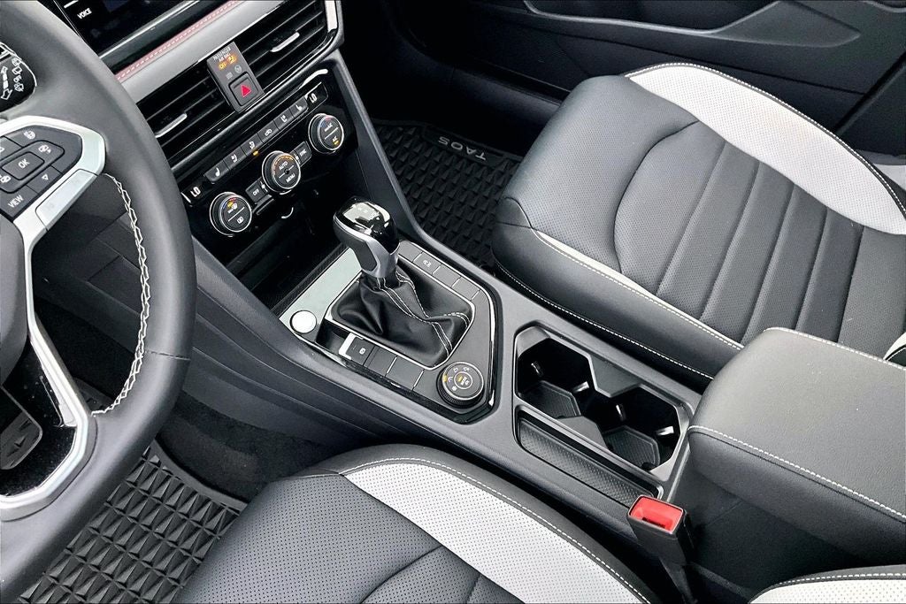 2024 Volkswagen Taos 1.5T SEL