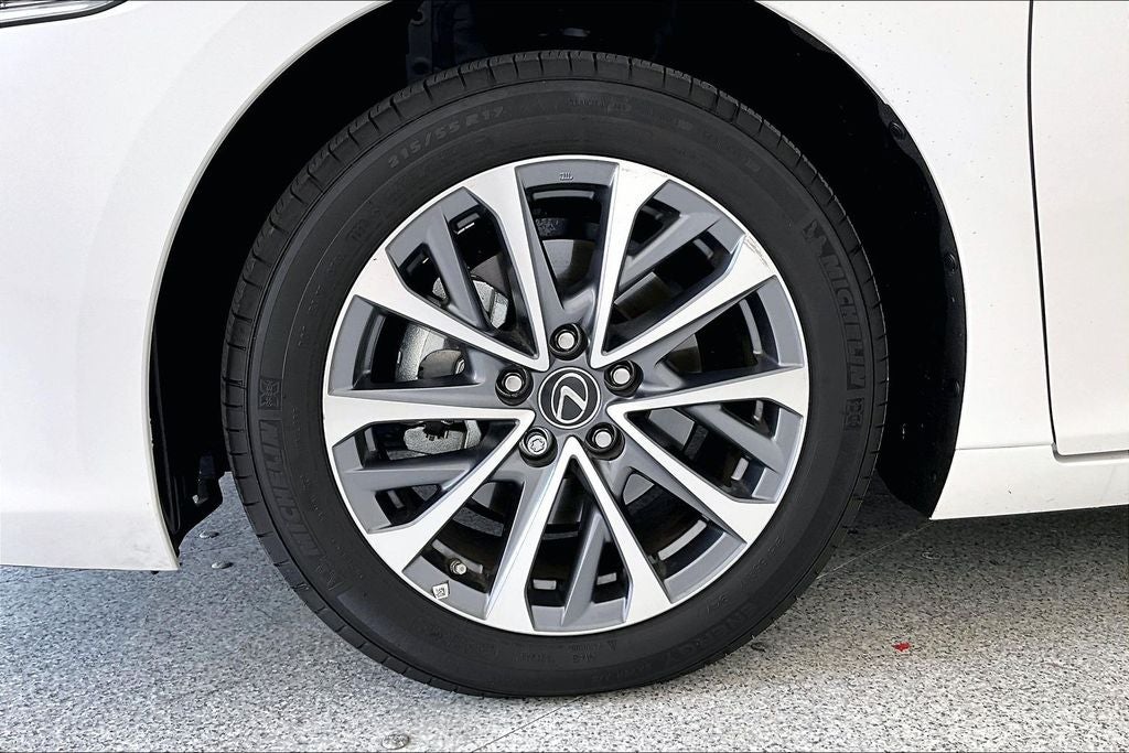 2025 Lexus ES 350