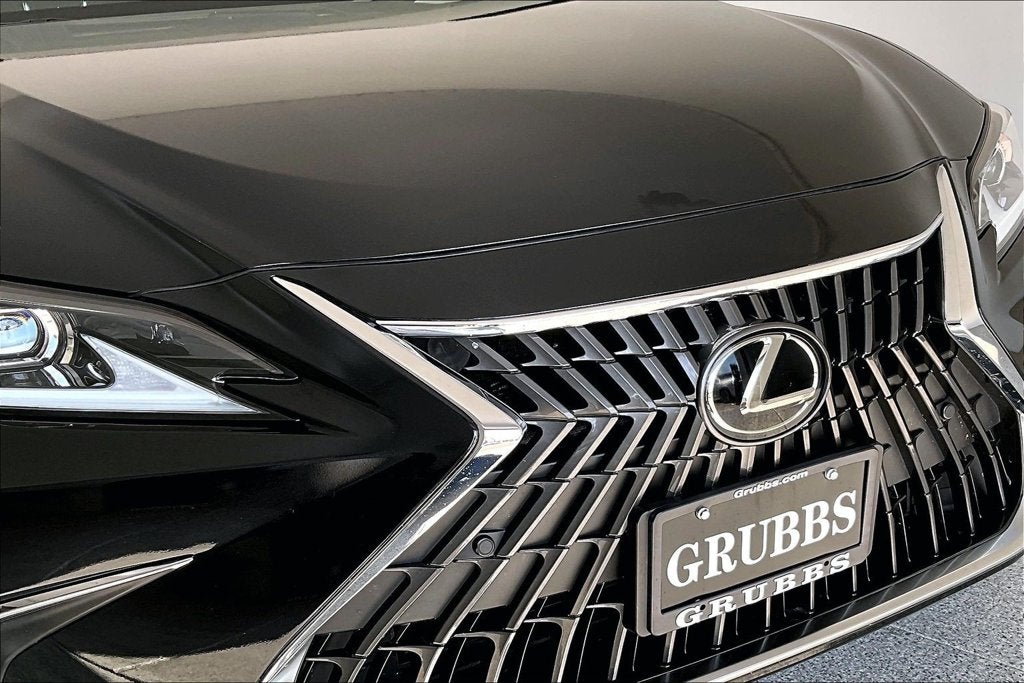 2025 Lexus ES 300h