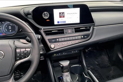 2025 Lexus ES 300h