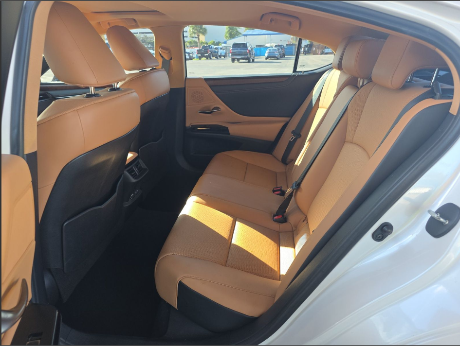 2024 Lexus ES 350