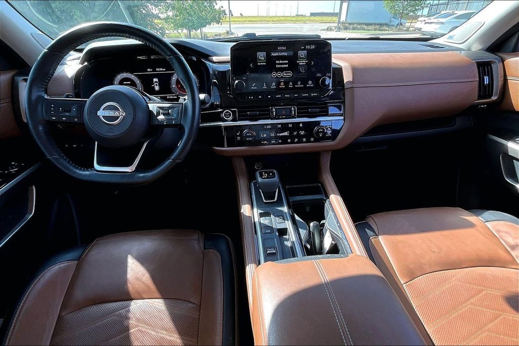 2023 Nissan Pathfinder Platinum