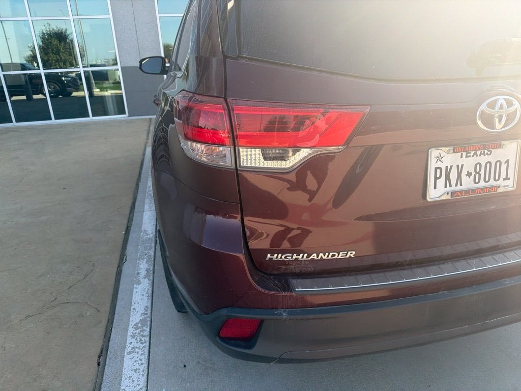 2019 Toyota Highlander SE