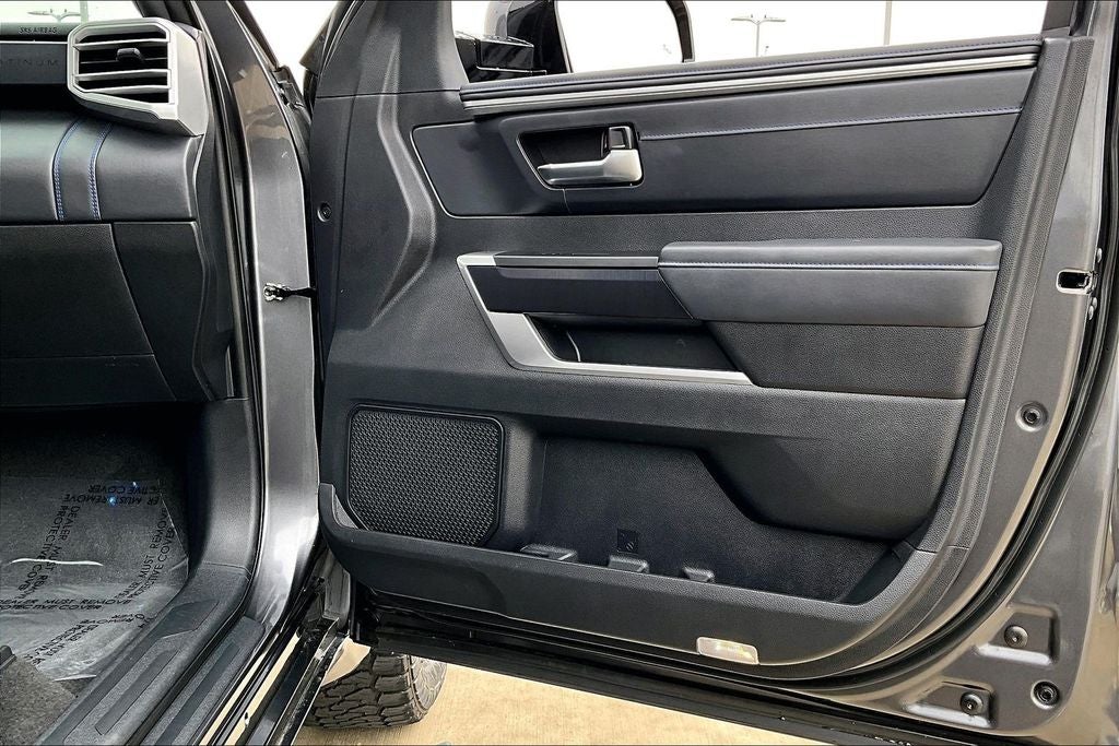 2023 Toyota Tundra Hybrid Platinum