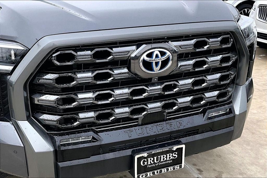 2023 Toyota Tundra Hybrid Platinum