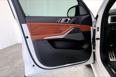 2024 BMW X7 M60i