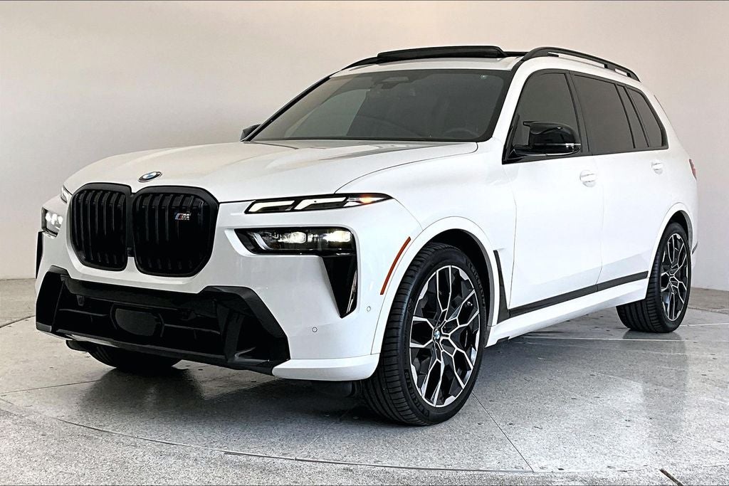 2024 BMW X7 M60i