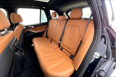 2021 BMW X5 M50i