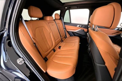 2021 BMW X5 M50i