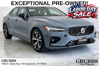 2024 Volvo S60 B5 Plus Dark Theme