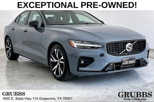2024 Volvo S60 B5 Plus Dark Theme