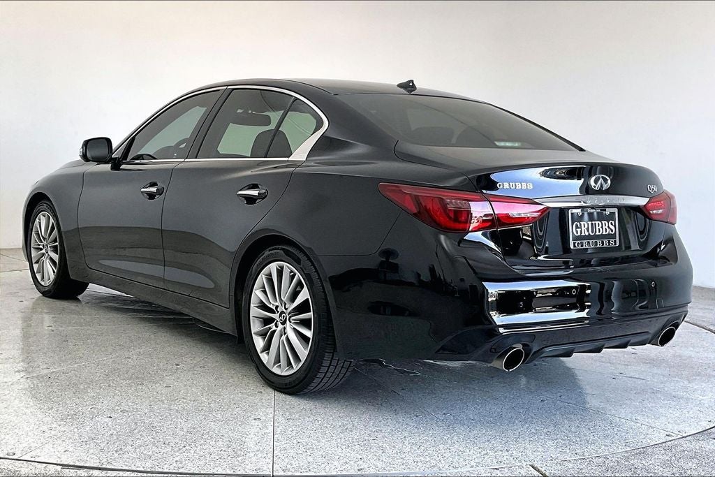 2023 INFINITI Q50 LUXE