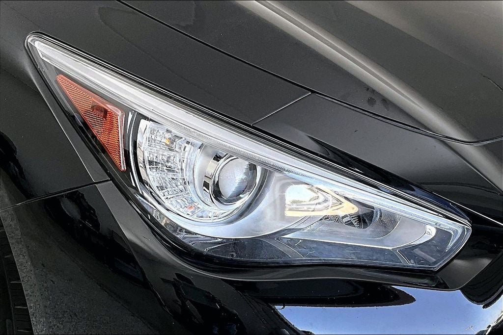 2023 INFINITI Q50 LUXE