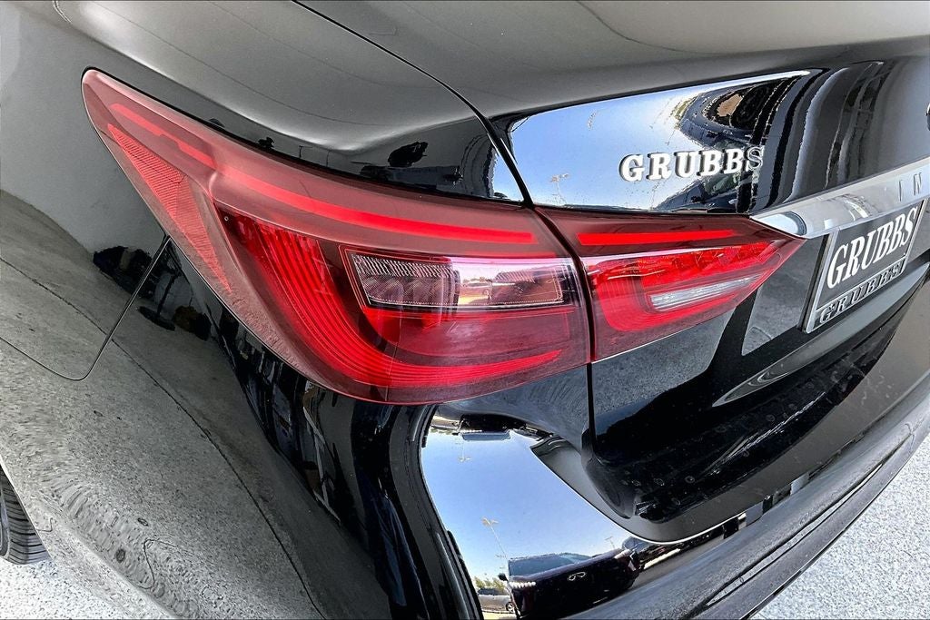 2023 INFINITI Q50 LUXE