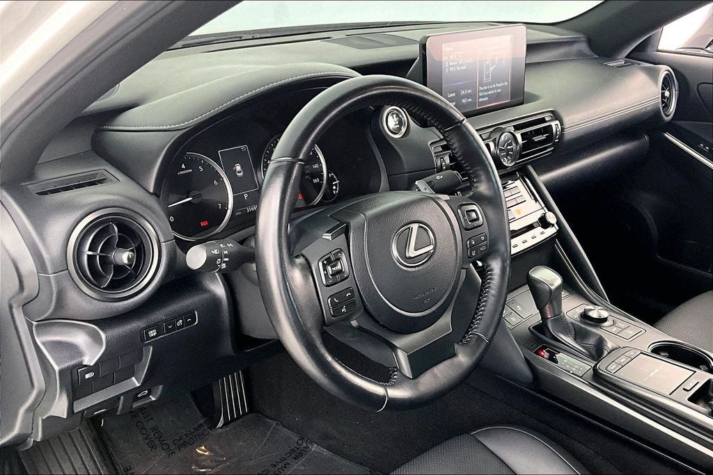 2024 Lexus IS 300