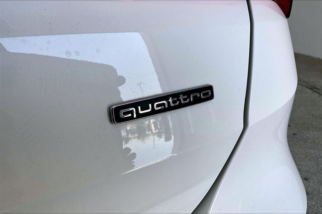 2019 Audi Q3 2.0T Premium Plus S line quattro