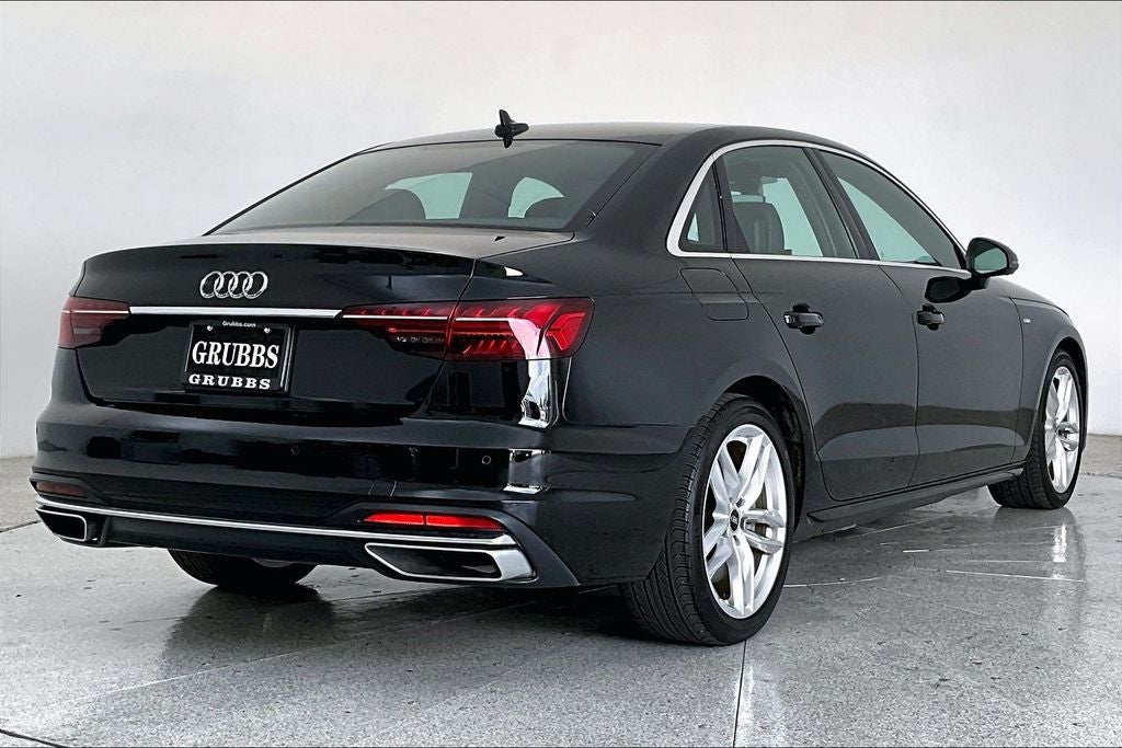 2023 Audi A4 45 S line Premium Plus quattro