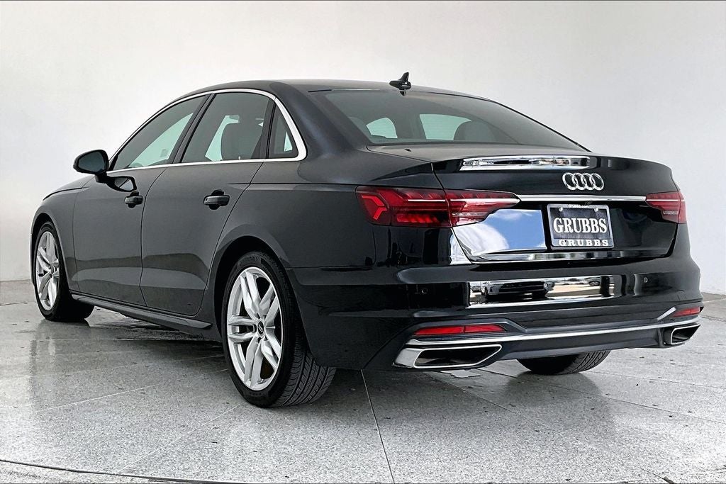 2023 Audi A4 45 S line Premium Plus quattro