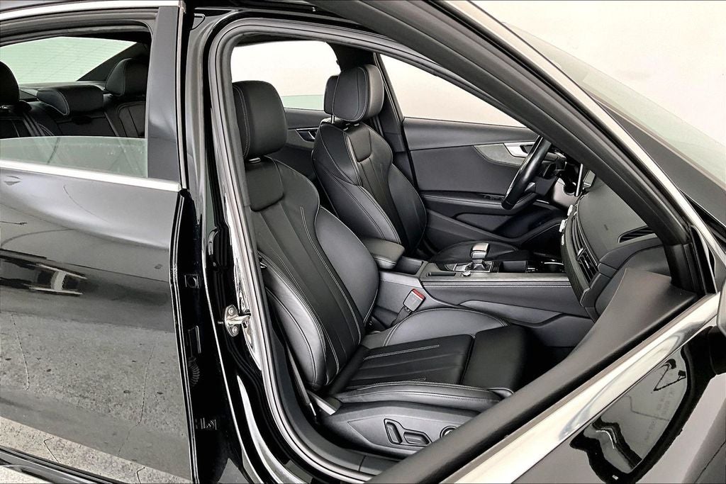 2023 Audi A4 45 S line Premium Plus quattro