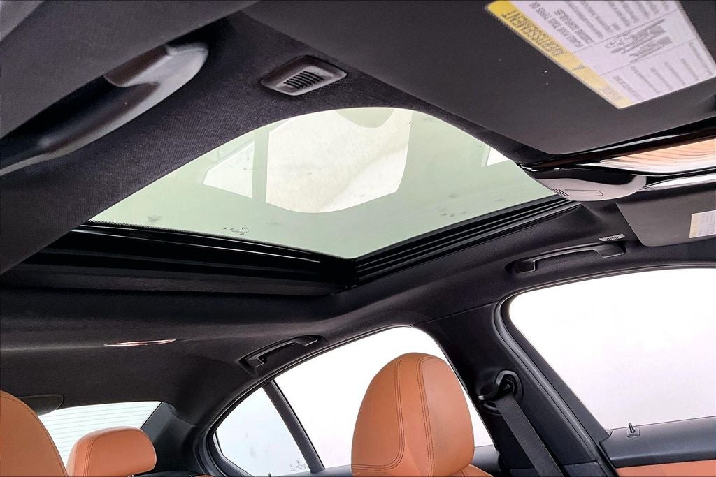 2025 BMW 3 Series 330i xDrive xDrive
