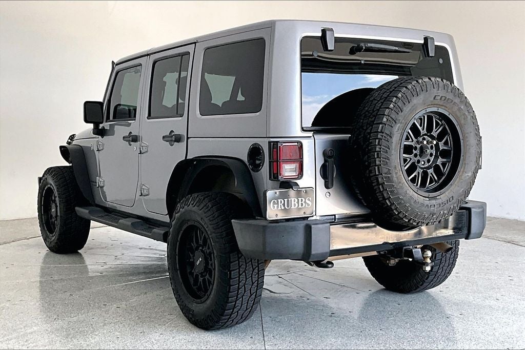 2018 Jeep Wrangler JK Unlimited Sahara 4WD