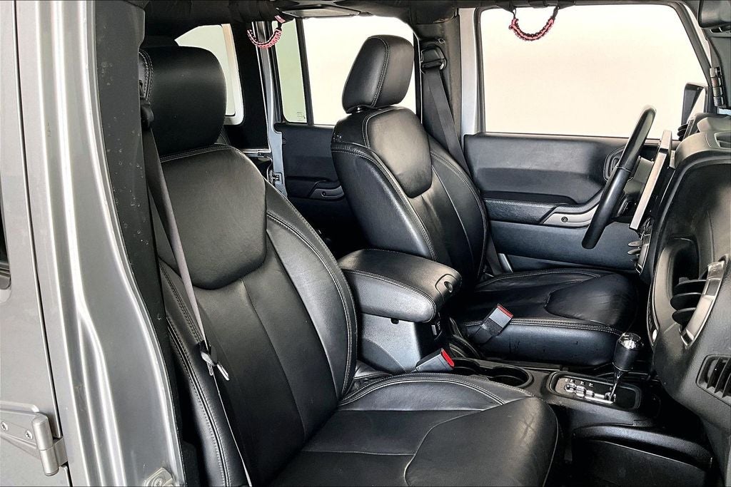 2018 Jeep Wrangler JK Unlimited Sahara 4WD