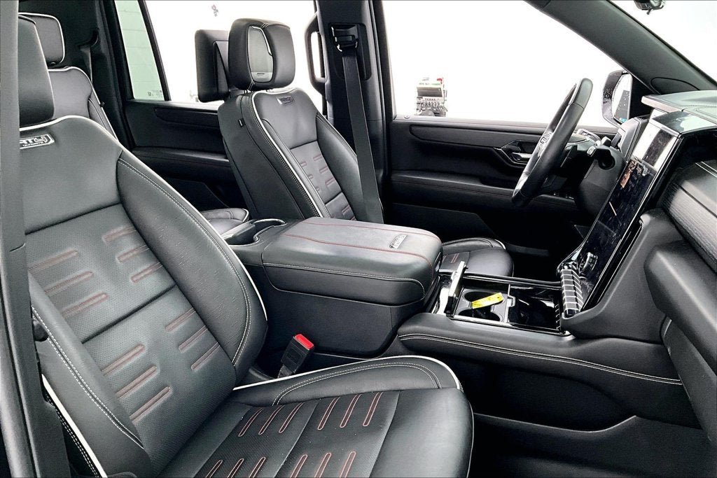 2025 GMC Yukon XL AT4 Ultimate