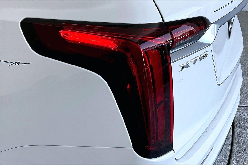 2022 Cadillac XT6 Premium Luxury