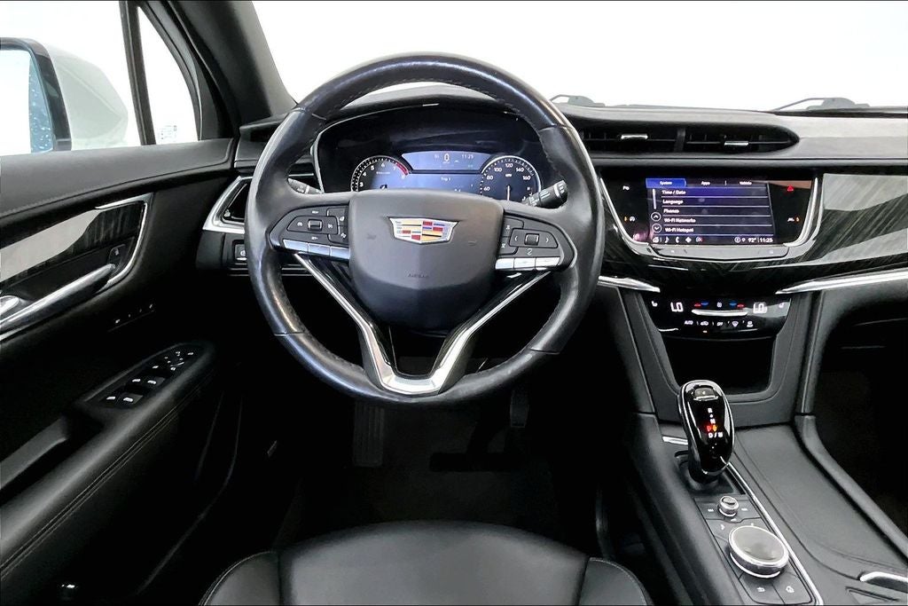 2022 Cadillac XT6 Premium Luxury