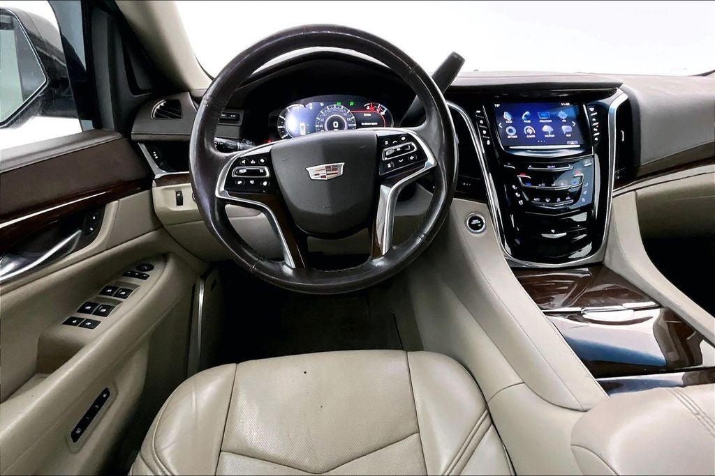 2017 Cadillac Escalade Luxury