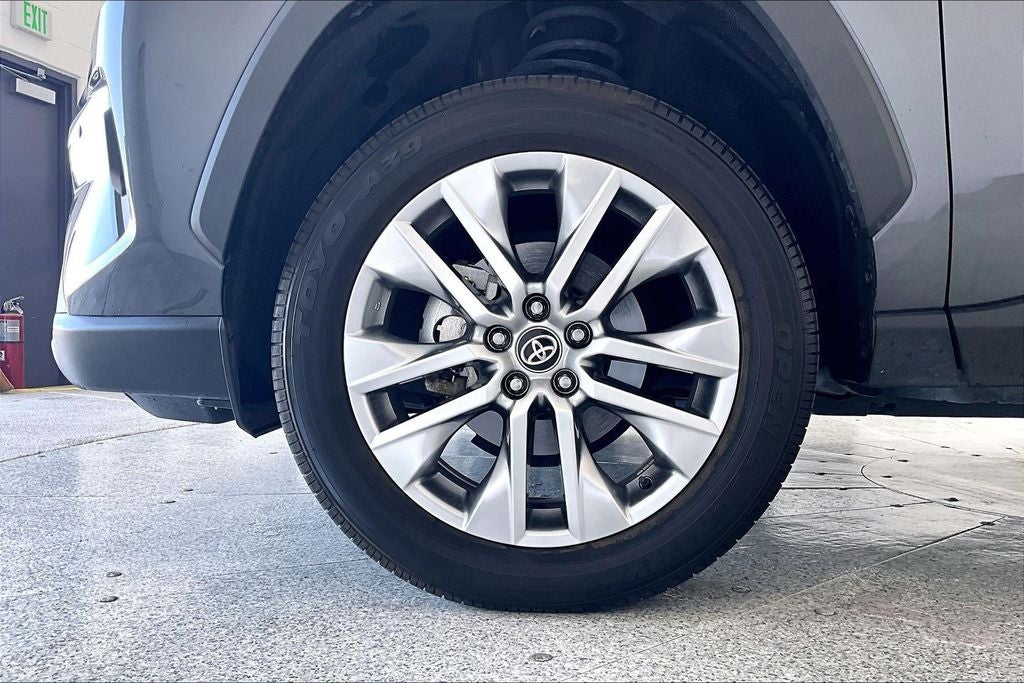 2024 Toyota RAV4 XLE Premium