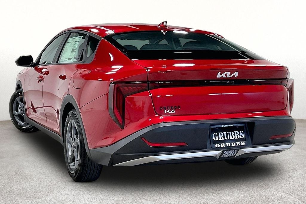 2026 Kia K4 LXS