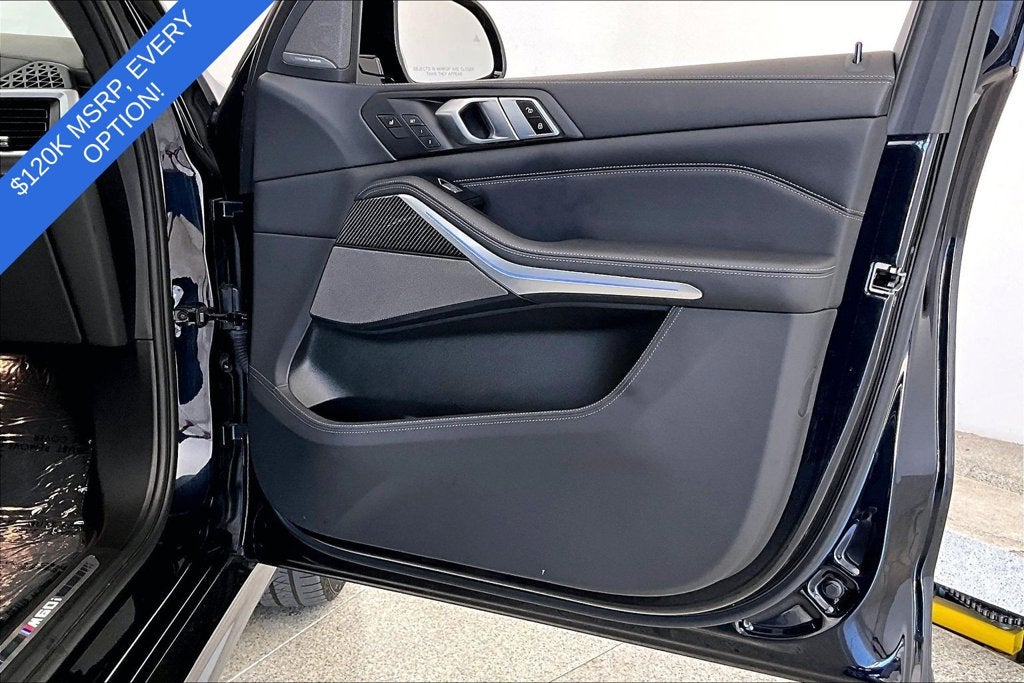 2024 BMW X7 M60i