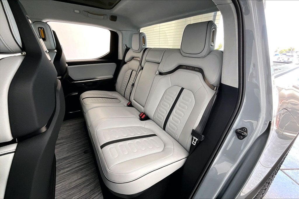 2025 Rivian R1T Adventure Dual Motor Large Pack
