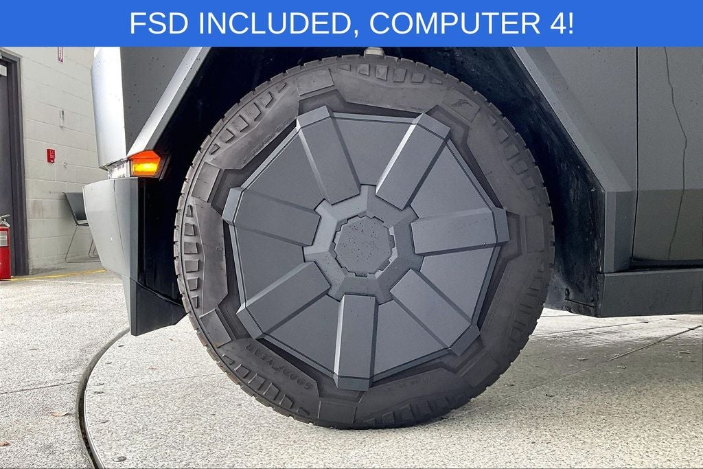 2024 Tesla Cybertruck Cyberbeast