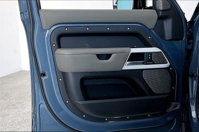 2022 Land Rover Defender 110 X-Dynamic HSE