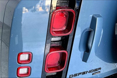 2022 Land Rover Defender 110 X-Dynamic HSE