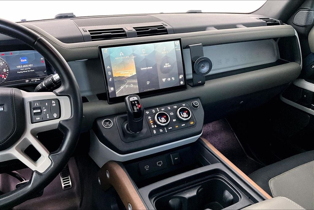 2022 Land Rover Defender 110 X-Dynamic HSE