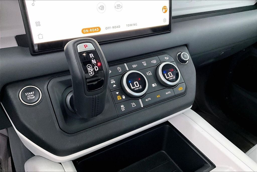 2025 Land Rover Defender 110 S